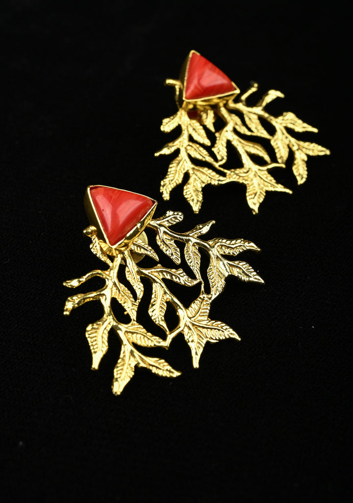 Stud Earring With Coral Triangular-Shaped Stone and Gold Leaf Design