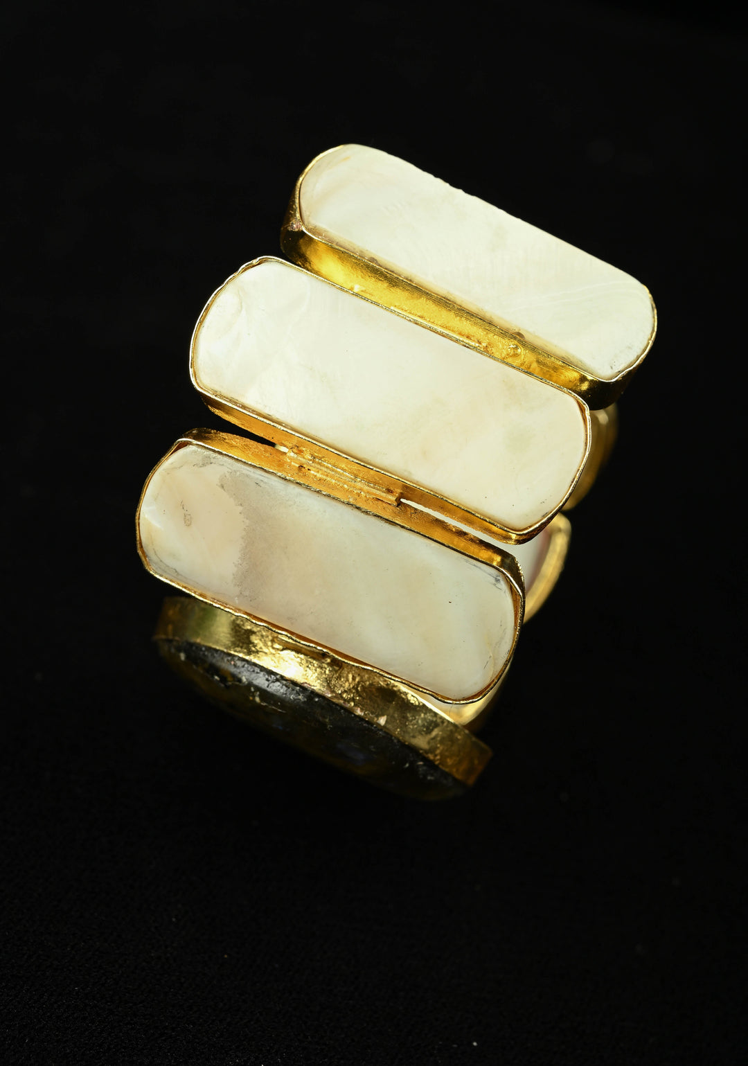 Labradorite and Mother of Pearls in Handcuff with Gold Tone