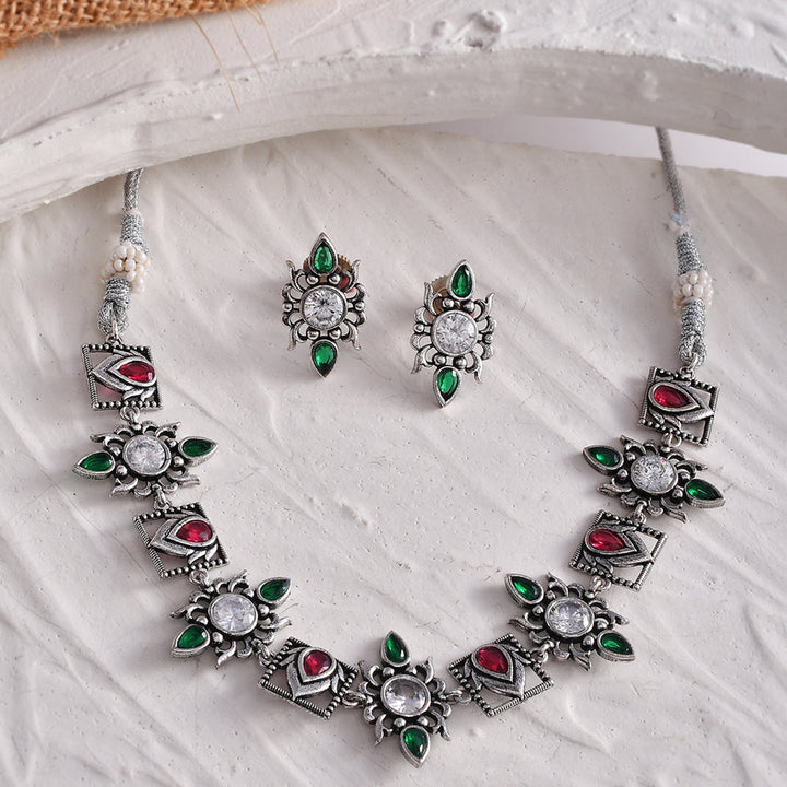 Abharan Casual White and Green Stones Jewellery Set | SHOBITAM