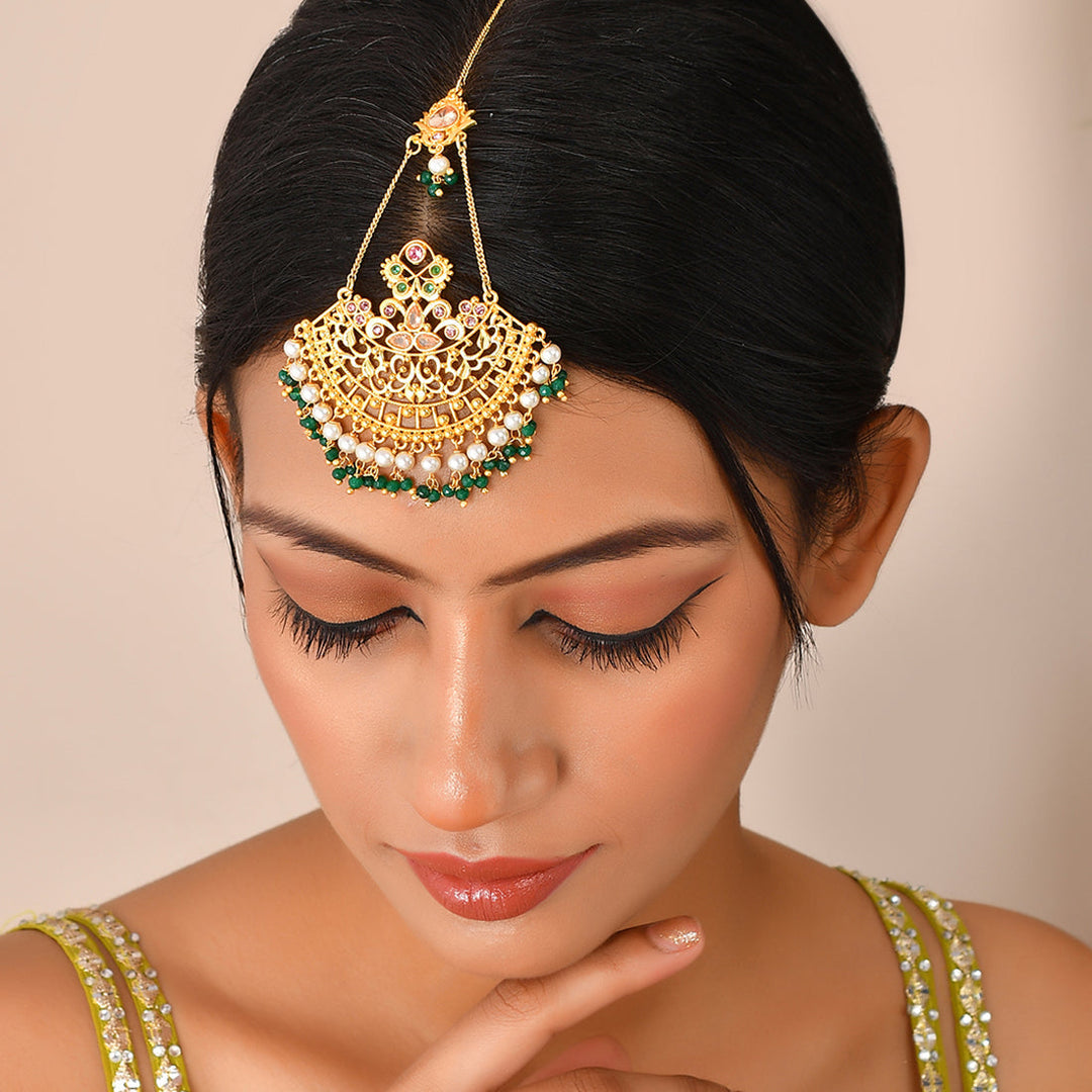 Abharan Ethnic White Pearls Maang Tika | SHOBITAM