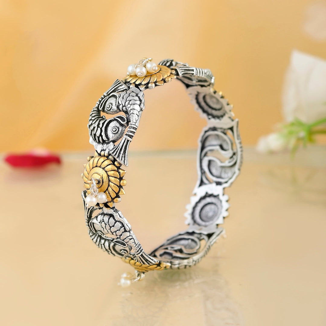 Qasbah Machli Jal Ki Rani Oxidised Two Tone Bangle | SHOBITAM
