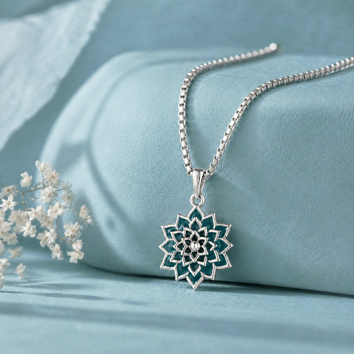 Fractals In Nature Infinite Fern Pendant | SHOBITAM