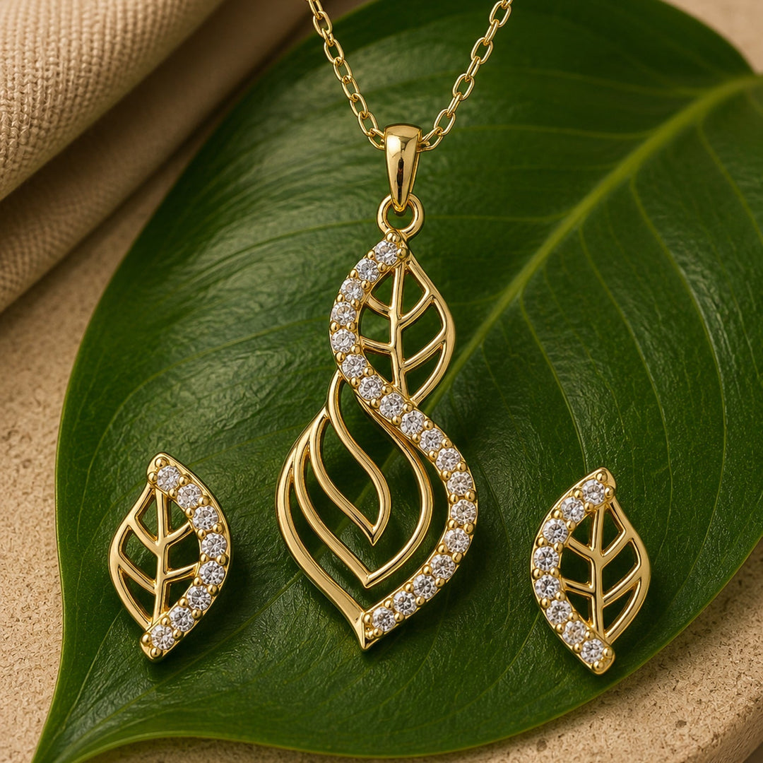 Leafy Affair Tarusa Pendant Set | SHOBITAM