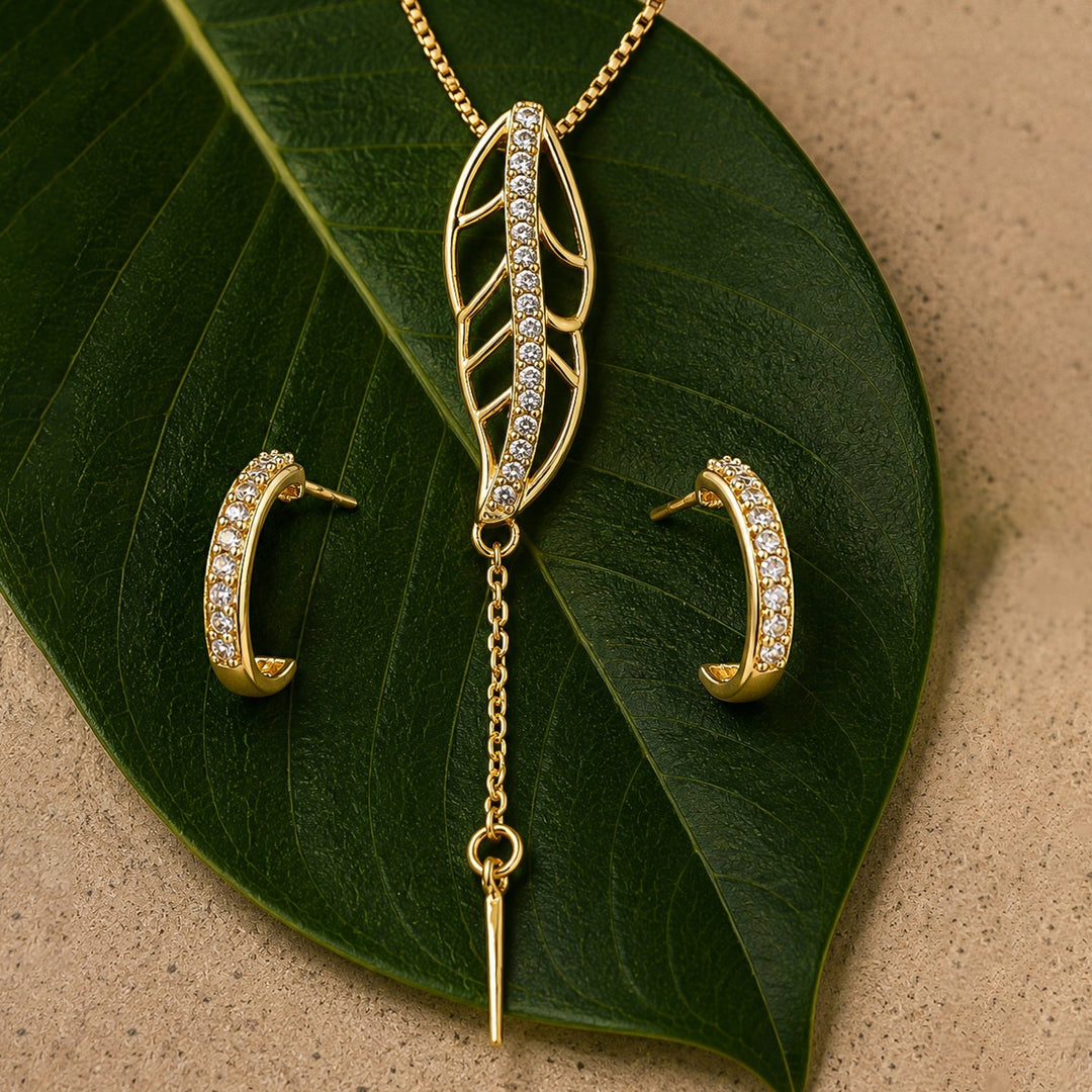 Leafy Affair Livora Form Y Pendant Set | SHOBITAM