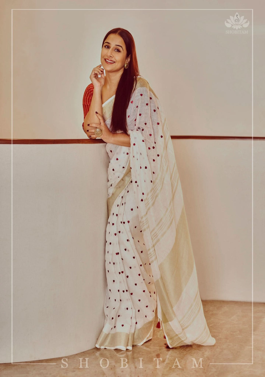 Vidya Balan Shobitam Exclusive Celebrity Loving Hearts Embroidered White Pure Linen Saree