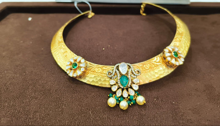 92.5 Silver Green Moissanite Kundan Floral Hasli Necklace with Dangling Beads