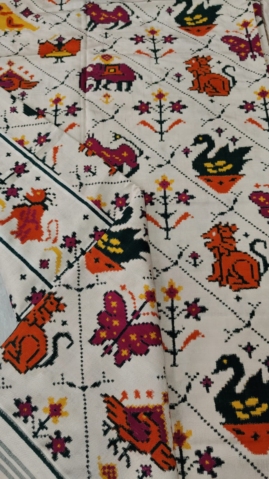 Celebrity Design 8 Motif Authentic Patan Patola Pure in Ivory  | SILK MARK CERTIFIED