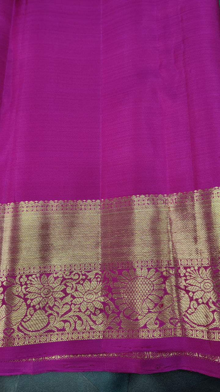 Green Kanjivaram Silk Saree with Damask Buttas and Zari Border | SILK MARK CERTIFIED