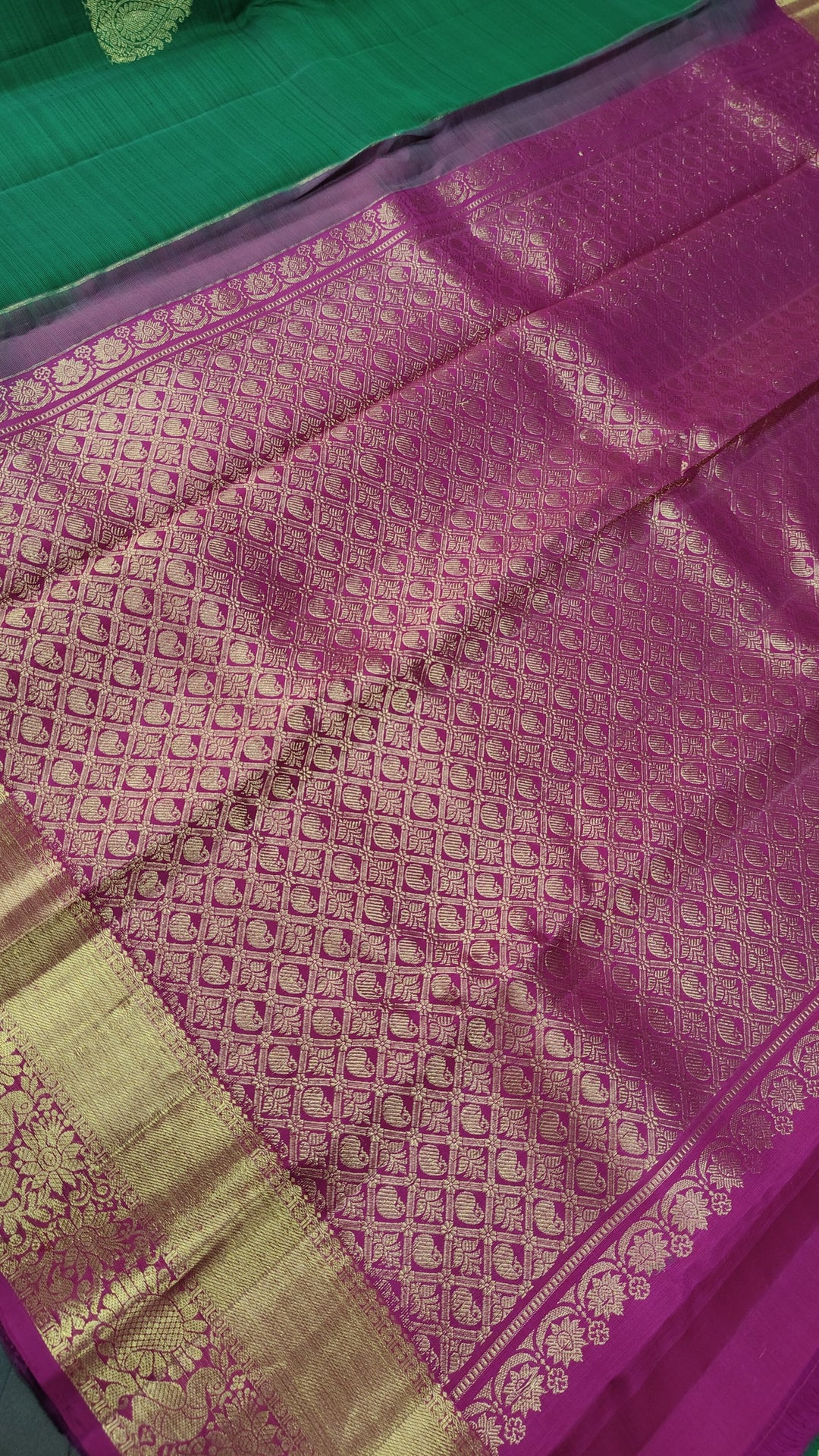Green Kanjivaram Silk Saree with Damask Buttas and Zari Border | SILK MARK CERTIFIED