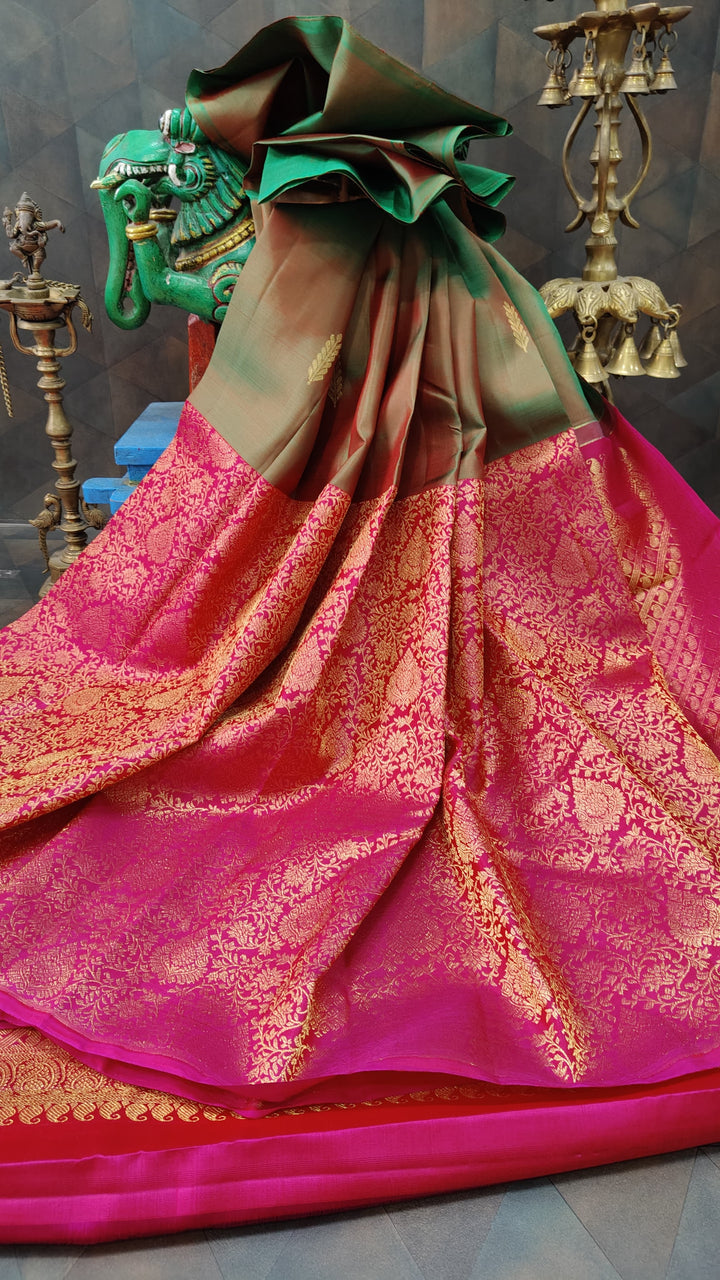 Green Dual Tone Stunning Half Border Kanjivaram Pure Silk saree with Zari Brocade | SILK MARK CERTIFIED