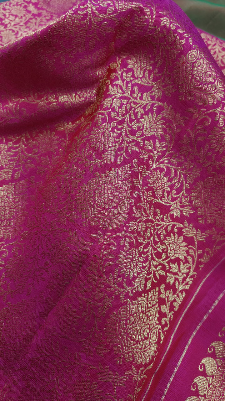 Green Dual Tone Stunning Half Border Kanjivaram Pure Silk saree with Zari Brocade | SILK MARK CERTIFIED