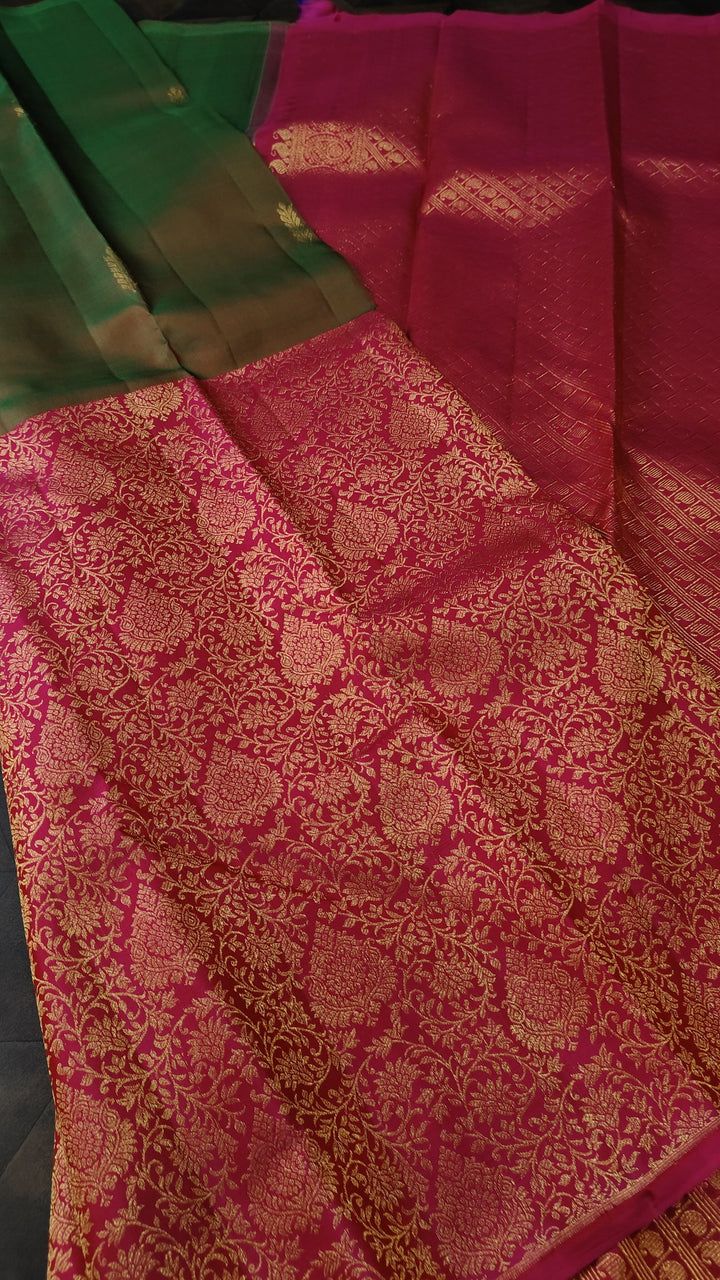 Green Dual Tone Stunning Half Border Kanjivaram Pure Silk saree with Zari Brocade | SILK MARK CERTIFIED
