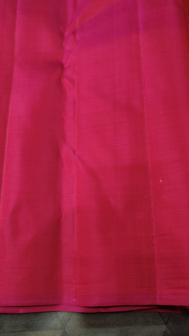 Mustard Dual tone Kanjivaram Silk Saree with Paisley Buttas and Contrast Wide Zari Border | SILK MARK CERTIFIED