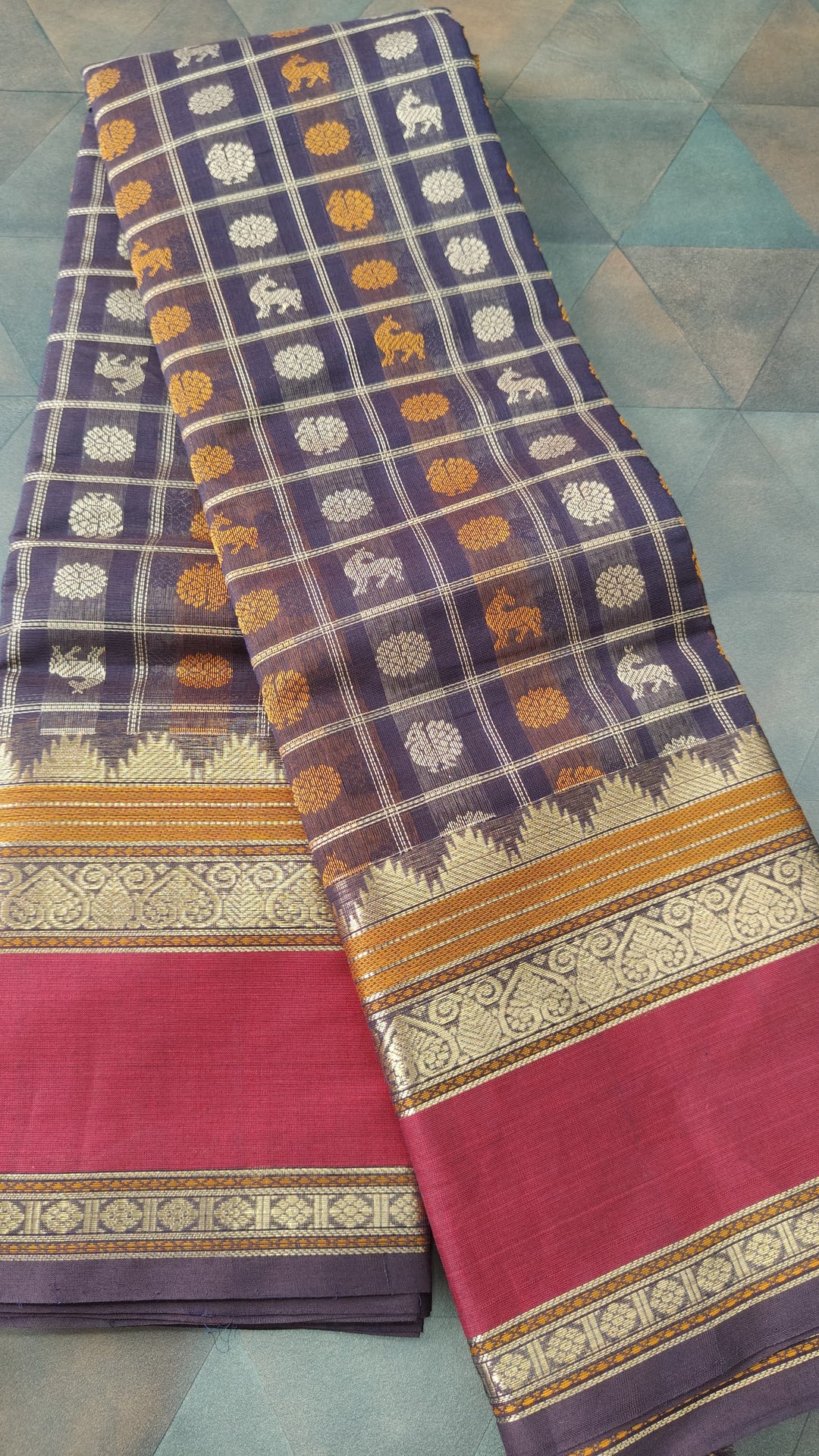 Deep Plum Handloom Kanchi cotton Saree with 1000 Buttas and Rettaipet Zari Border