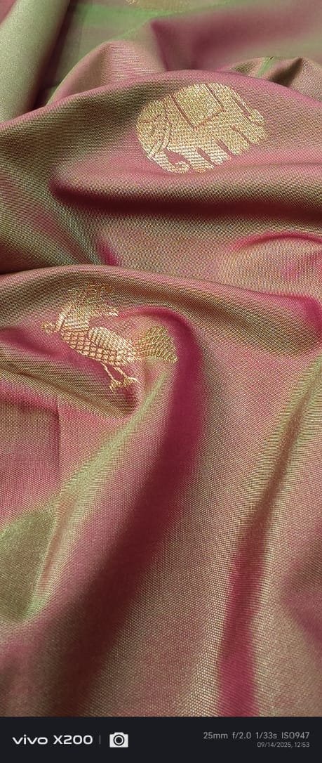 Green Dual Tone Kanchi Semi Silk Saree with Zari Buttas and Contrast Zari Border