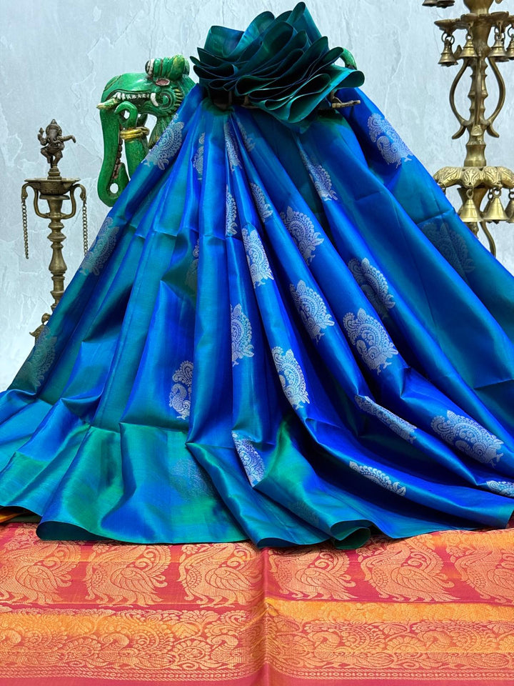 Peacock Blue Borderless Kanjivaram Soft Silk Saree with Peacock Buttas and Contrast Pallu | SILK MARK CERTIFIED