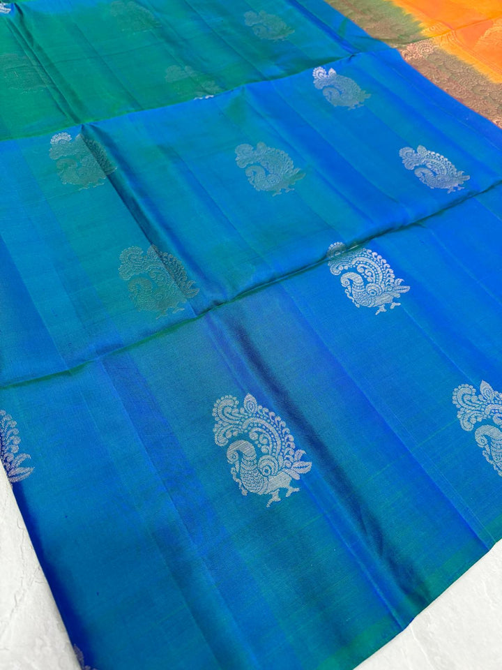 Peacock Blue Borderless Kanjivaram Soft Silk Saree with Peacock Buttas and Contrast Pallu | SILK MARK CERTIFIED