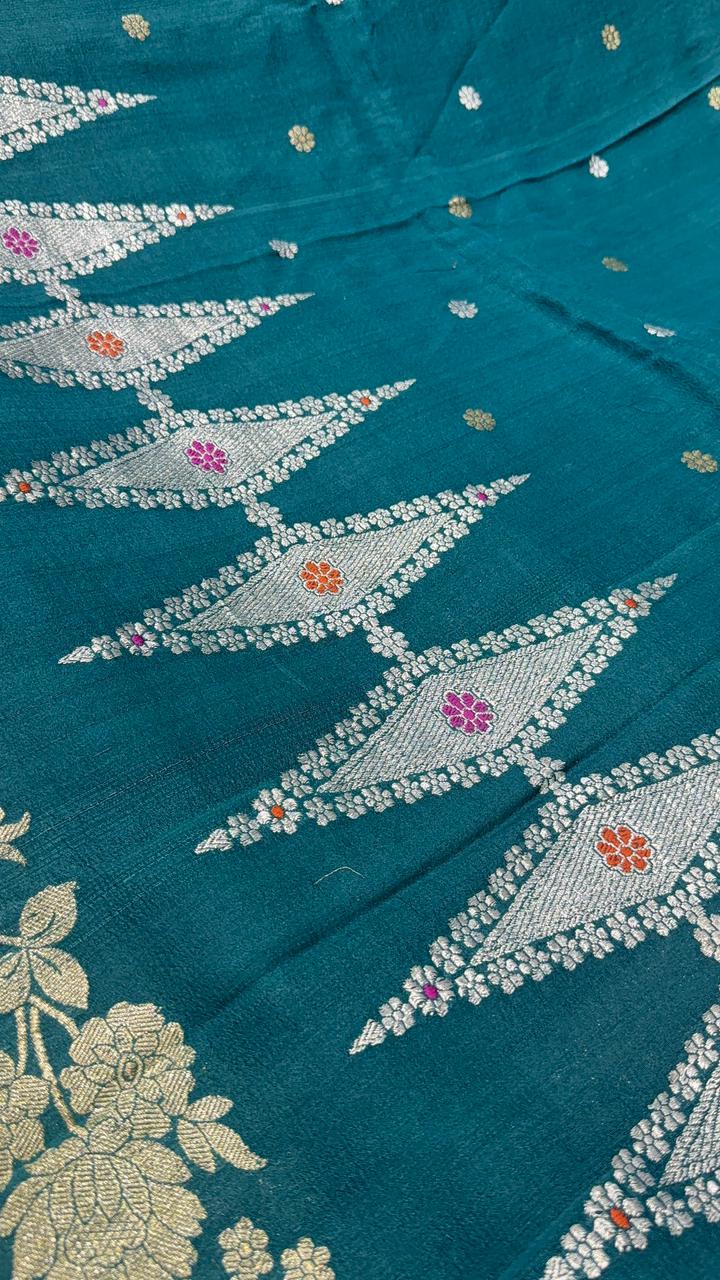 Peacock Green Floral Design on Banarasi Tussar Georgette Saree with Meenakari Diamond Pannel and Zari Border| SILK MARK CERTIFIED