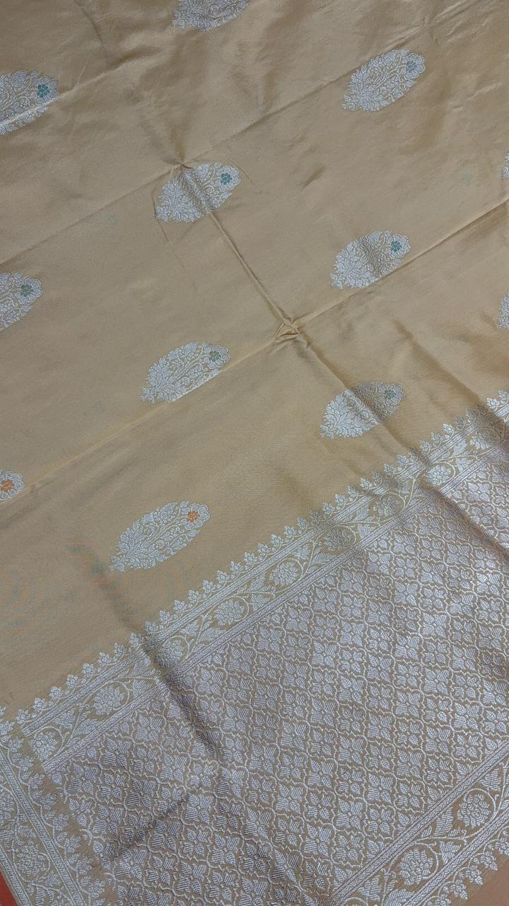 Frost Peach Pure Banarasi Silk Saree with Meenakari Buttas in Silver Zari and Zari Border | SILK MARK CERTIFIED