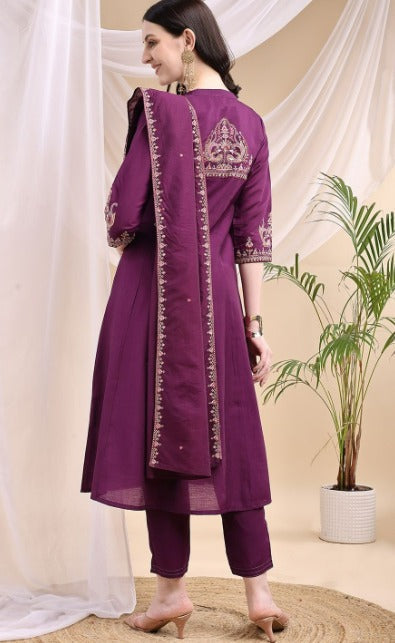 Jamuni Embroidered Suit Set | Made to Order