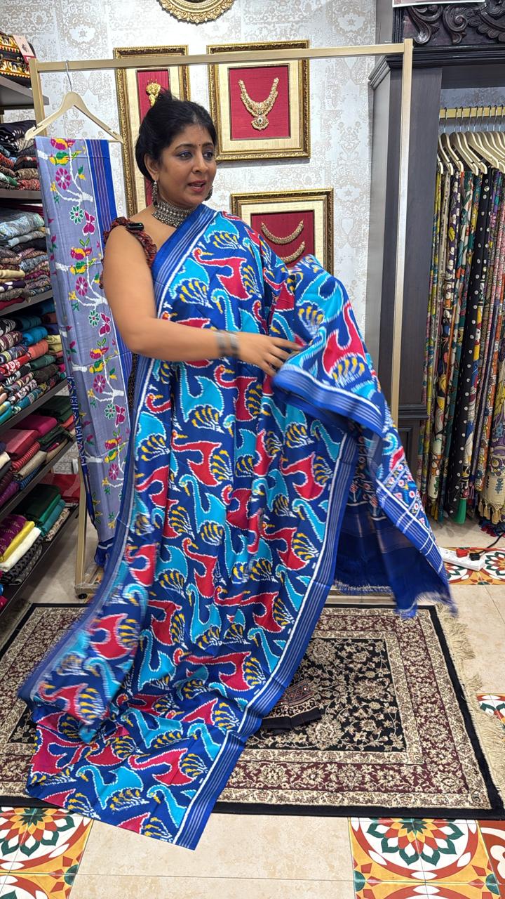 Blue Authentic Patan Patola Double Ikkat Pure Silk Saree With Red-Blue Swan Motifs and Pallu on Both Side | SILK MARK CERTIFIED | SHOBITAM