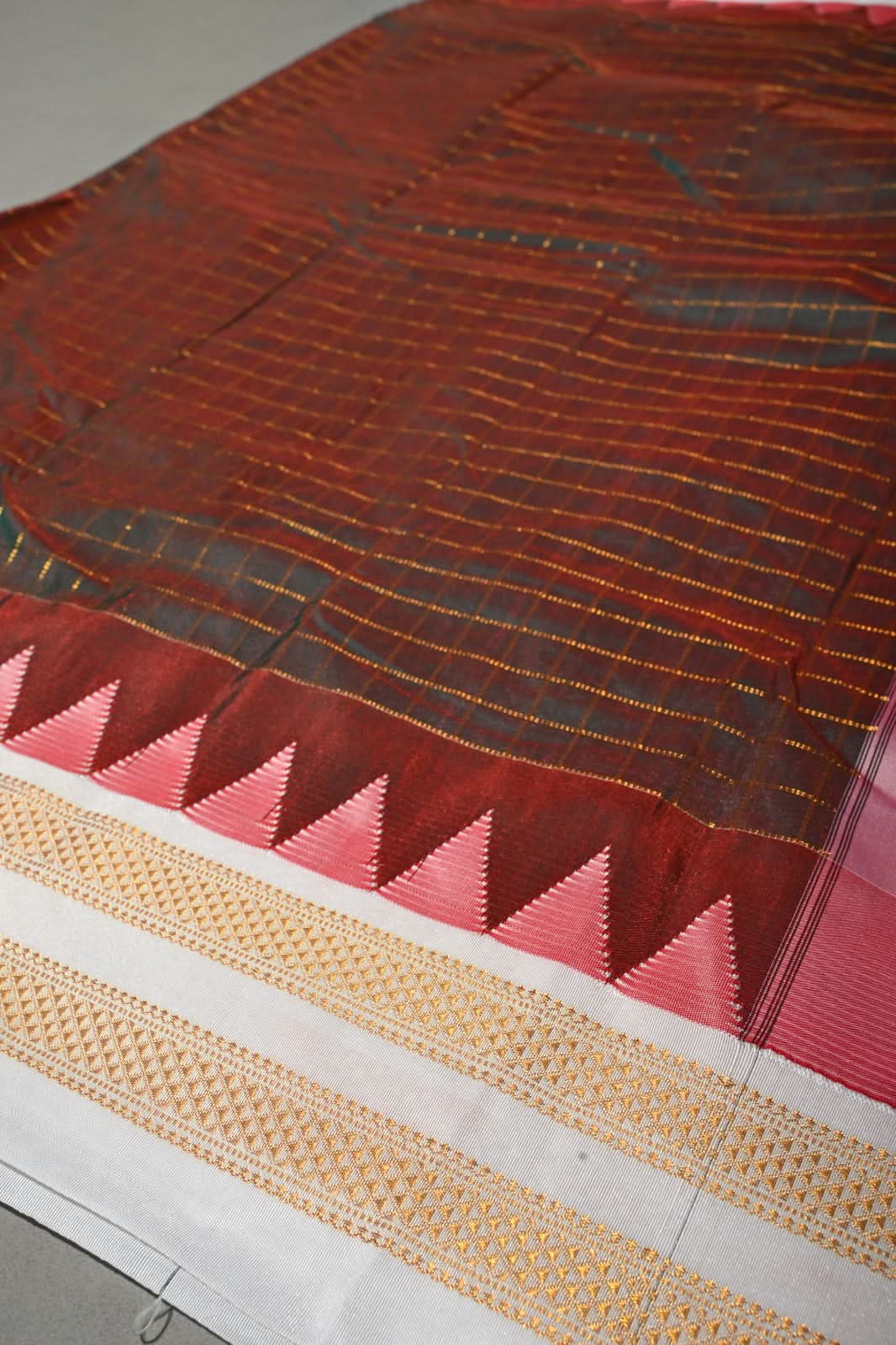 Green-Maroon Dual Tone Ilkal Weave Mercerized Bagalkote Cotton Saree with Zari Checks and Contrast Zari Border | SHOBITAM