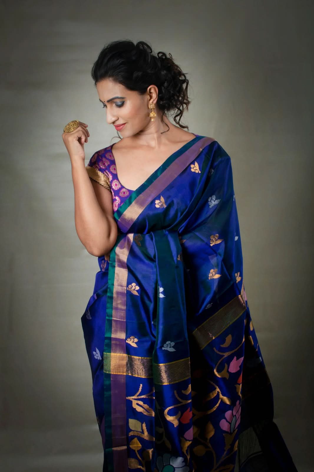 Prerita - Handwoven Uppada Jamdani Silk Saree | SILK MARK CERTIFIED | SHOBITAM
