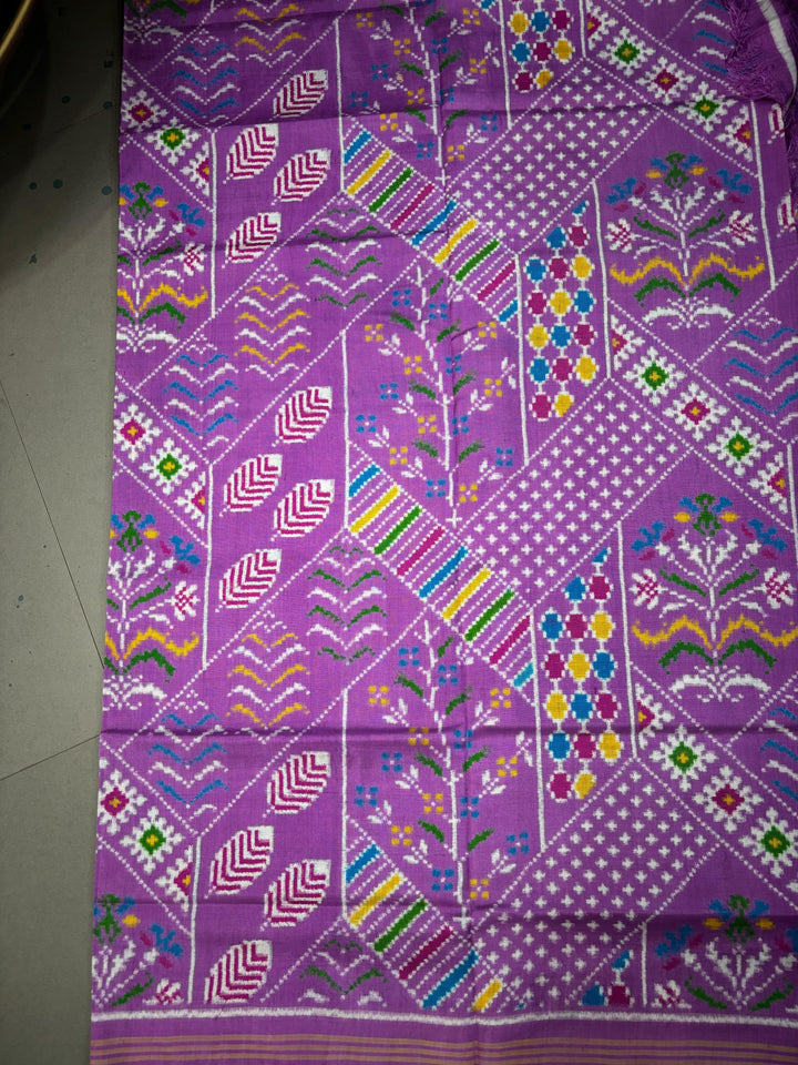 Authentic Double Ikkat Patan Patola Handwoven Pure Silk  Saree in Lilac with Persian Floral Design | SILK MARK CERTIFIED | SHOBITAM