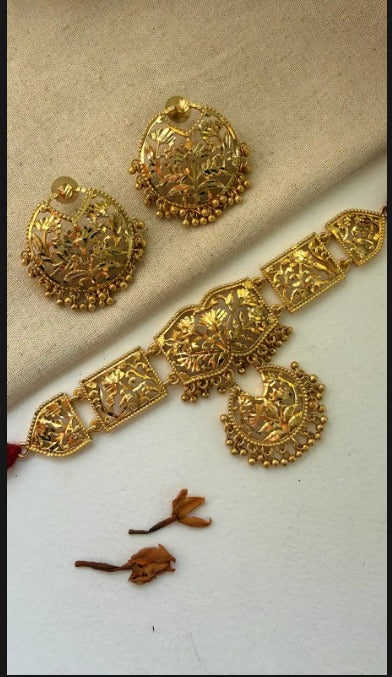 Antique Gold Chithra Choker Set with Traditional Filigree Design | SHOBITAM