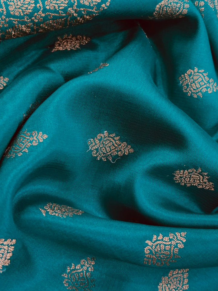 Rama Green Mysore Silk Saree with Brocade-Zari Buttas Grid Design and Minimal Zari Border | SILK MARK CERTIFIED | SHOBITAM