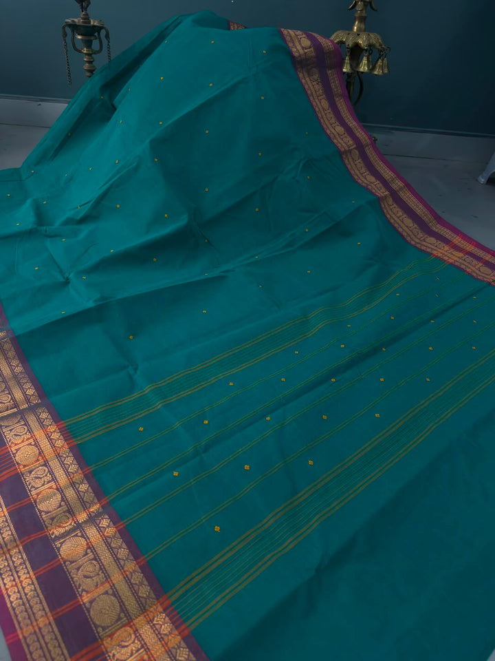 Rama Green Kanchi Cotton Saree with Thread Buttas and Contrast Zari Borders | SHOBITAM