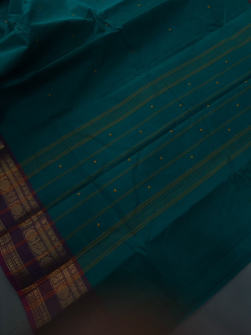 Rama Green Kanchi Cotton Saree with Thread Buttas and Contrast Zari Borders | SHOBITAM