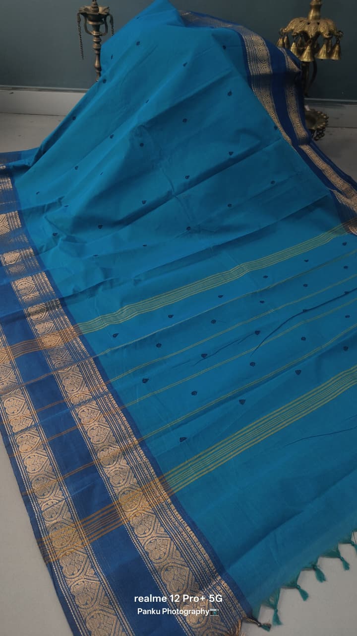 Rama Green Kanchi Cotton Saree with Thread Buttas and Rettaipet Zari Borders | SHOBITAM
