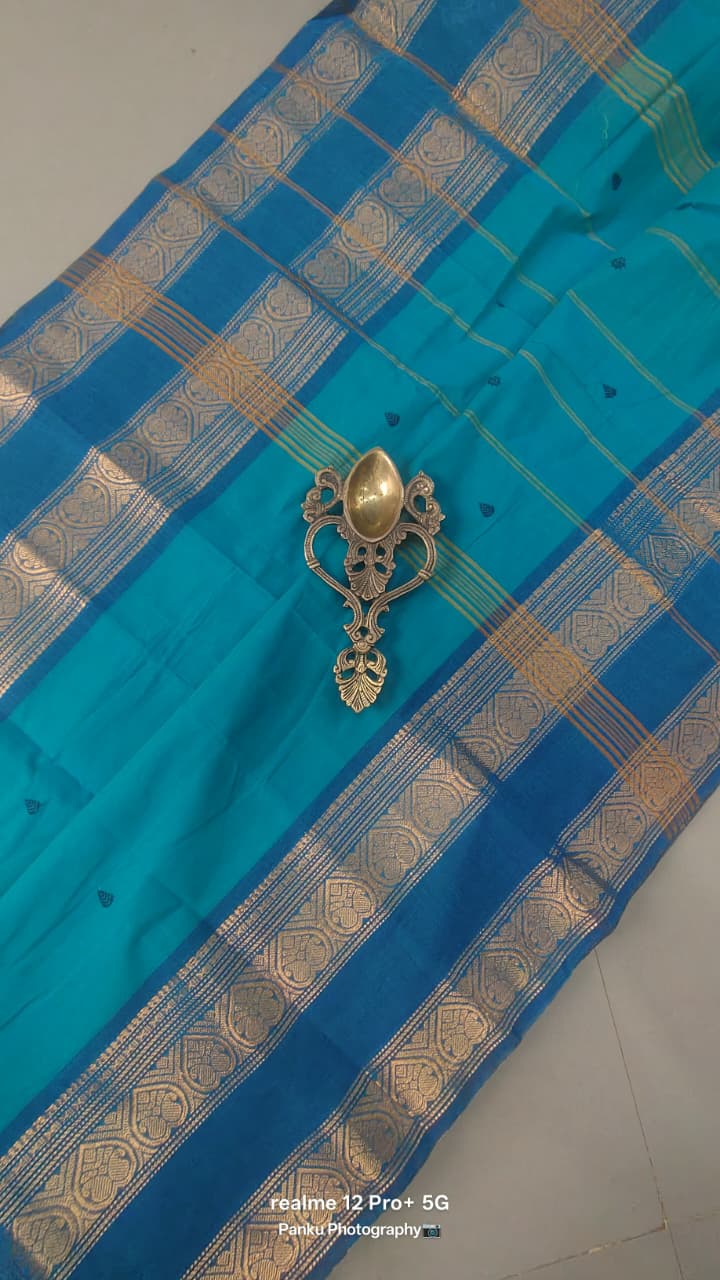 Rama Green Kanchi Cotton Saree with Thread Buttas and Rettaipet Zari Borders | SHOBITAM