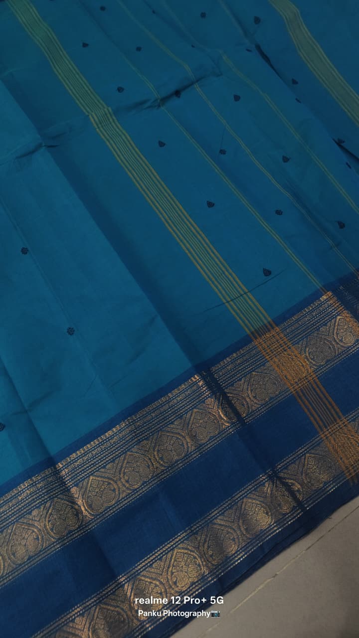 Rama Green Kanchi Cotton Saree with Thread Buttas and Rettaipet Zari Borders | SHOBITAM