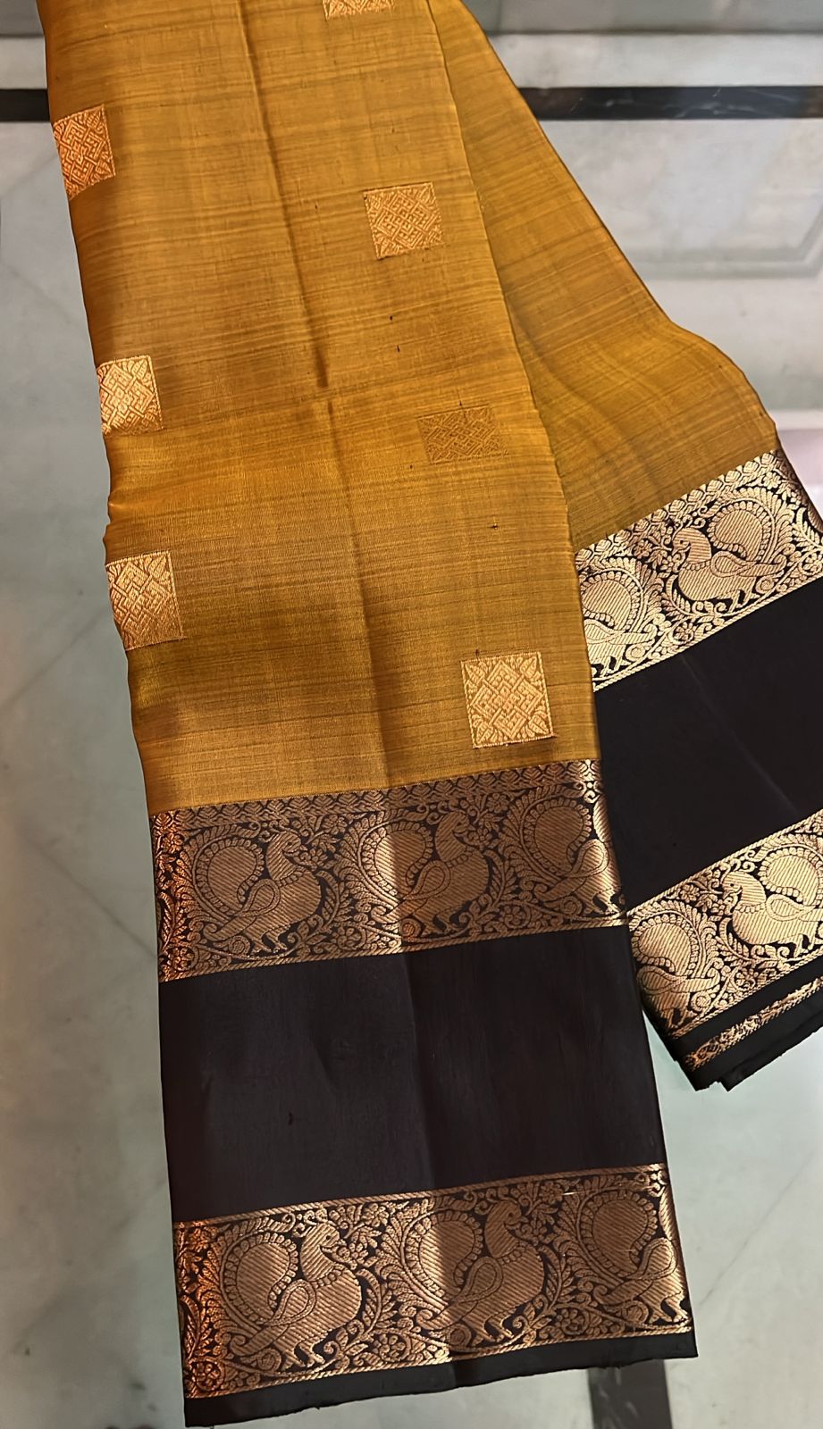 Methi Green Pure Kanjivaram Silk Saree with Buttas and Black Gap Zari Border| SILK MARK CERTIFIED