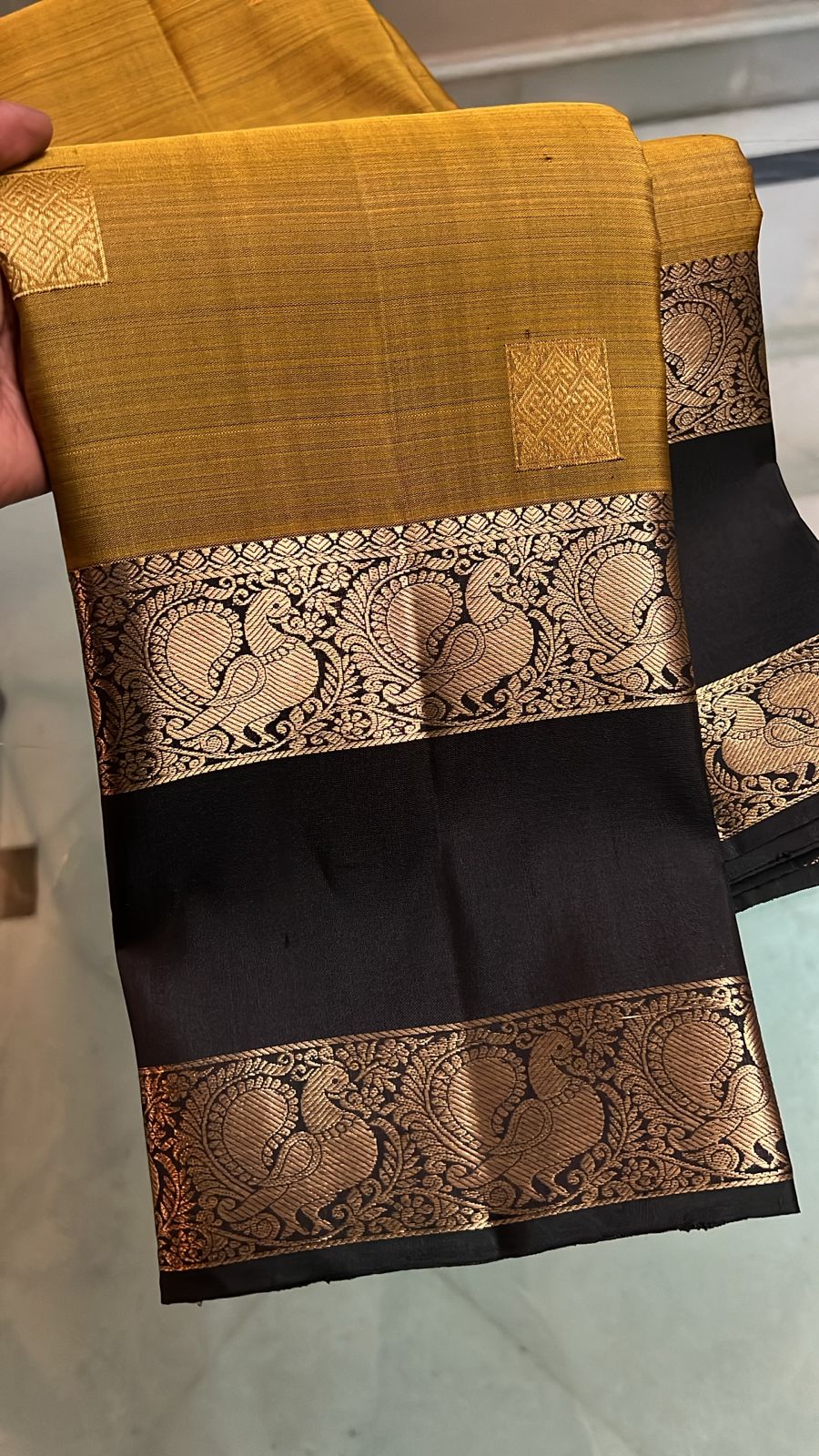 Methi Green Pure Kanjivaram Silk Saree with Buttas and Black Gap Zari Border| SILK MARK CERTIFIED