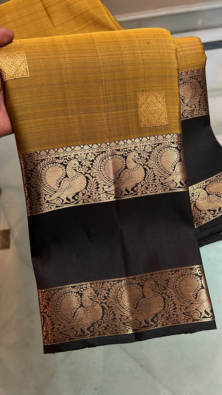 Methi Green Pure Kanjivaram Silk Saree with Buttas and Black Gap Zari Border| SILK MARK CERTIFIED