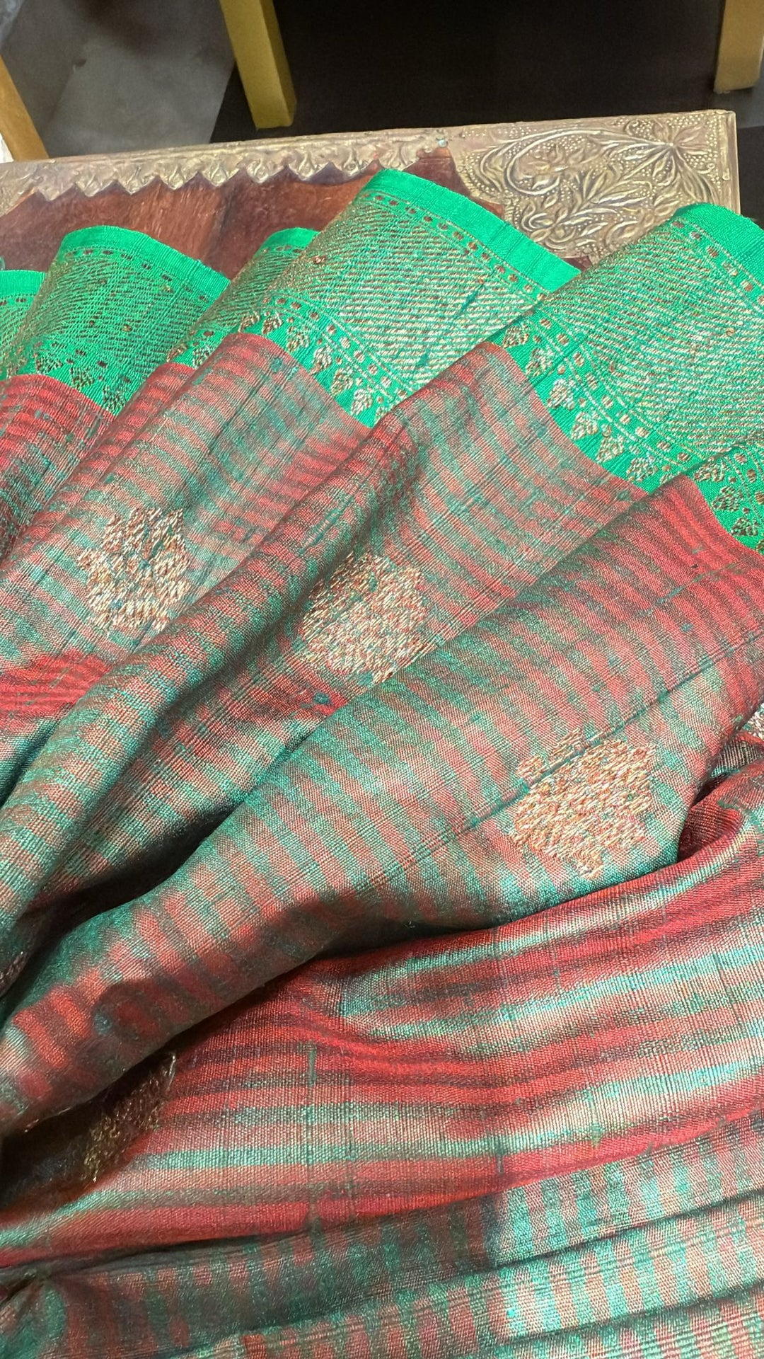 Green Dual Tone Banarasi Dupion Silk Saree with Zari Buttas and Contrast Zari Border | SILK MARK CERTIFIED