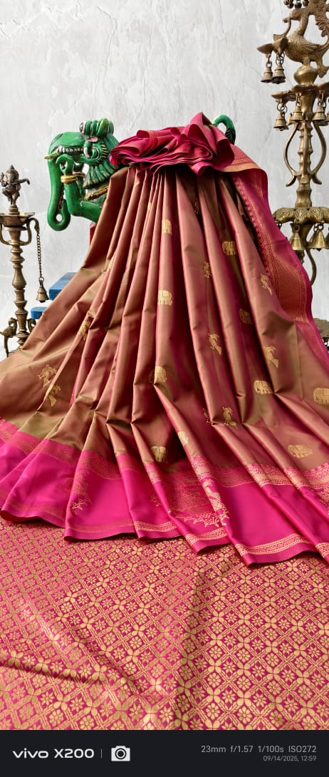 Green Dual Tone Kanchi Semi Silk Saree with Zari Buttas and Contrast Zari Border