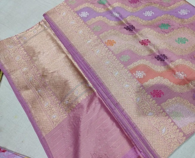 Rangkaat Kadhuwa Banarasi Silk Saree with trellis Diagonal Zari stripes | SILK MARK CERTIFIED