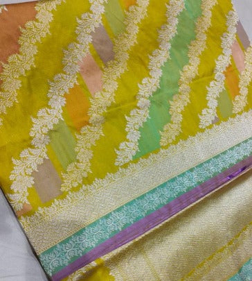 Rangkaat Kadhuwa Banarasi Silk Saree with Diagonal Zari stripes | SILK MARK CERTIFIED