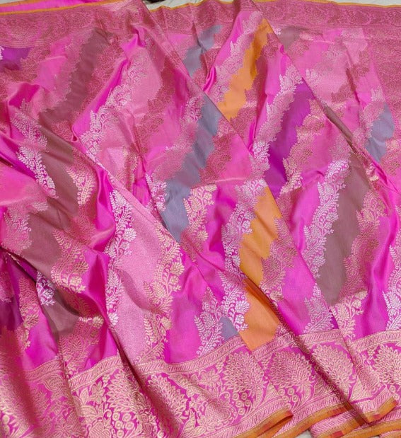 Rangkaat Kadhuwa Banarasi Silk Saree with Diagonal Zari stripes | SILK MARK CERTIFIED