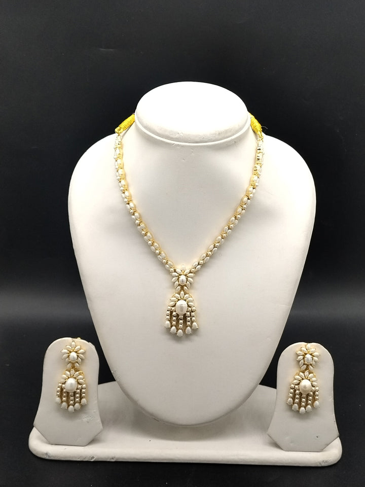 White Pearl Necklace Set – Classic Freshwater Pearl Pendant Jewellery | SHOBITAM