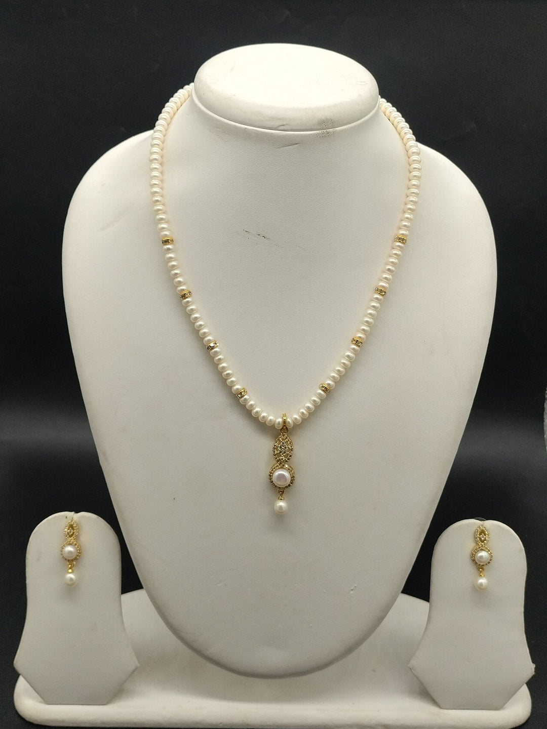 White Freshwater One Line Pearl Pendant Set | SHOBITAM