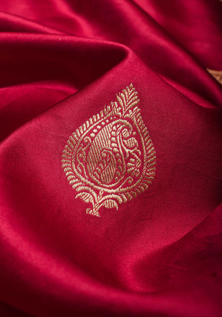 Exquisite Maroon Banarasi Mashru Silk Saree with Damask Buttas and Zari Border | SILK MARK CERTIFIED