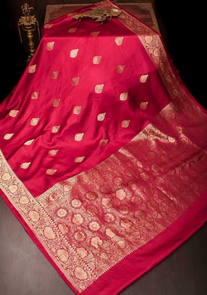 Exquisite Maroon Banarasi Mashru Silk Saree with Damask Buttas and Zari Border | SILK MARK CERTIFIED