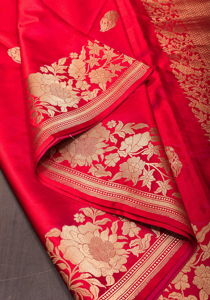 Exquisite Red Banarasi Mashru Silk Saree with zari Buttas and Border | SILK MARK CERTIFIED