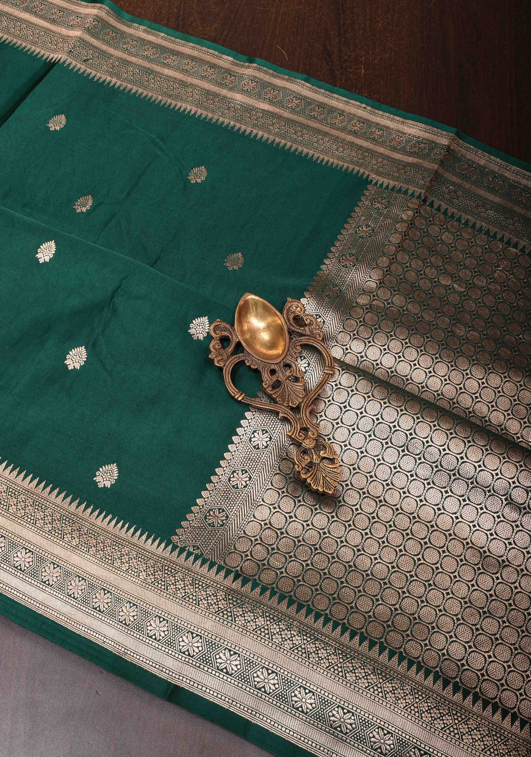 Exquisite Bottle Green Banarasi Mashru Silk Saree with Floral Buttas and zari Border | SILK MARK CERTIFIED