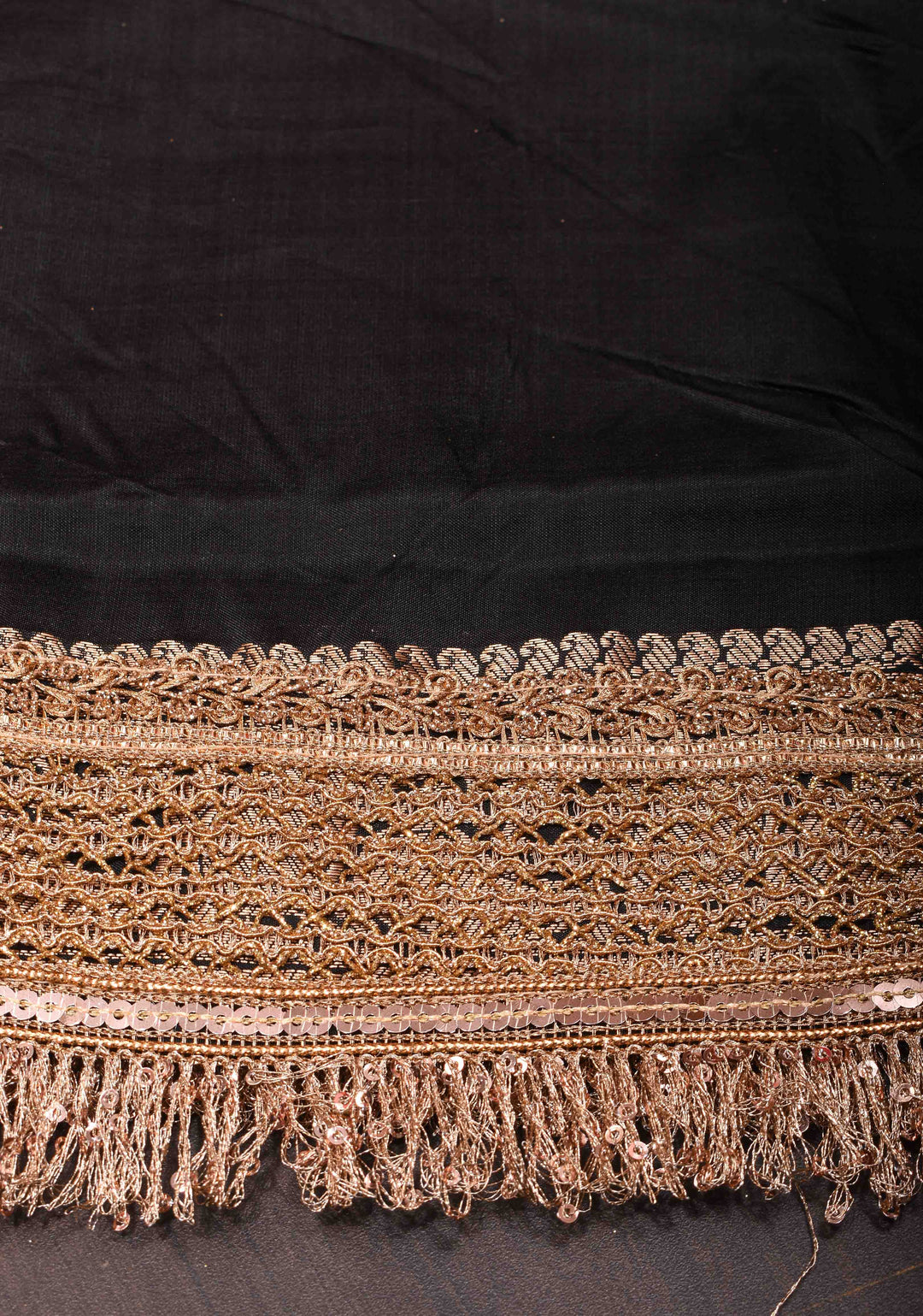 Black Banarasi Handloom Saree with Dainty Sona Rupa Kadhuwa Buttas and Fancy Lace Border | SILK MARK CERTIFIED